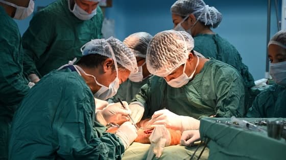 Thumbnail for Advanced microsurgery techniques